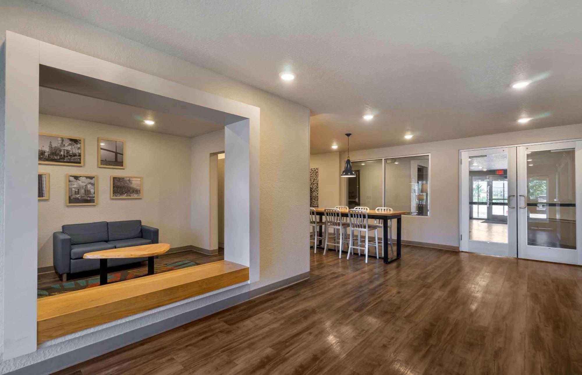 Extended Stay America Select Suites - Tampa - Brandon - East Heartland 外观 照片