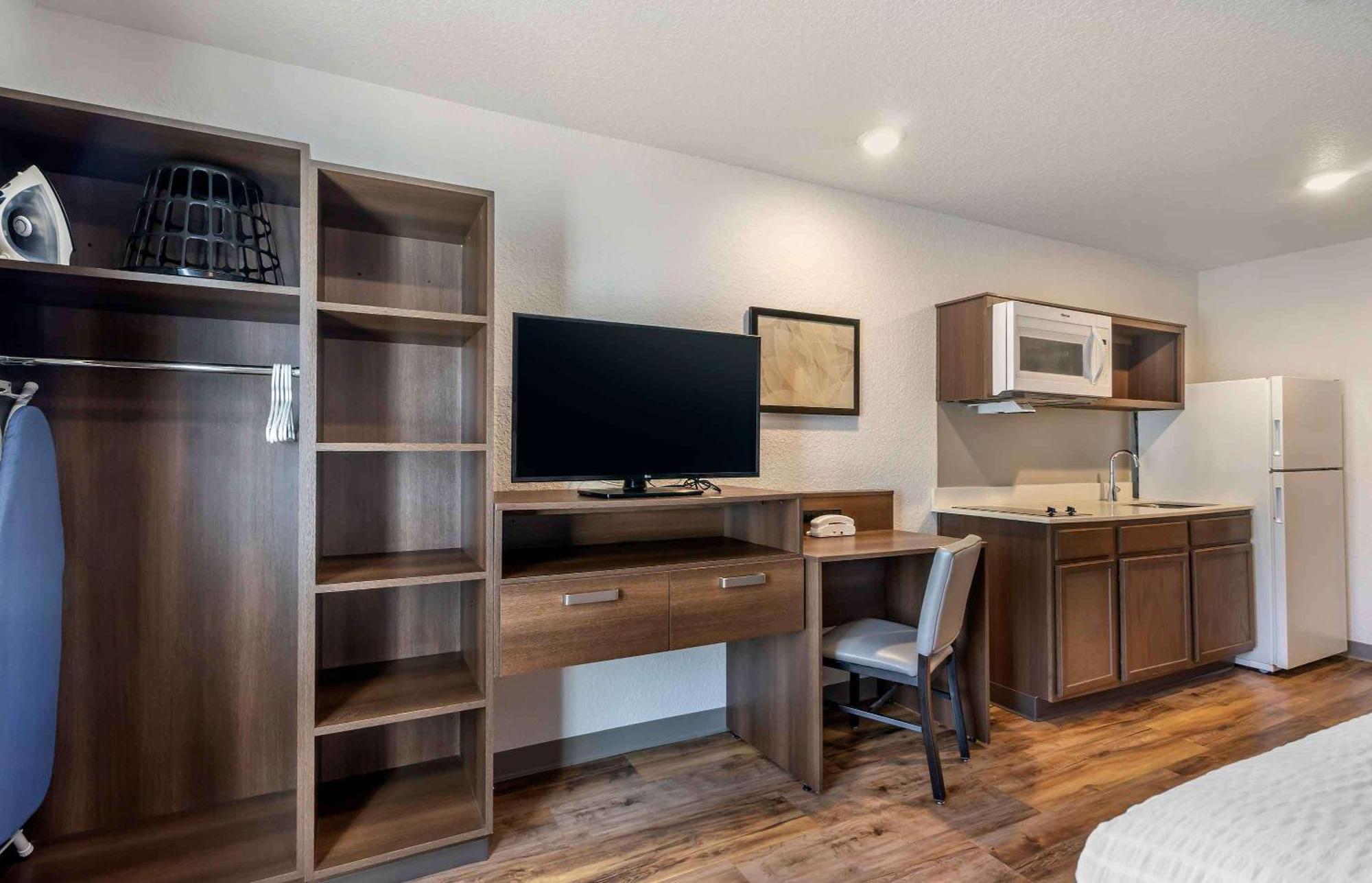 Extended Stay America Select Suites - Tampa - Brandon - East Heartland 外观 照片
