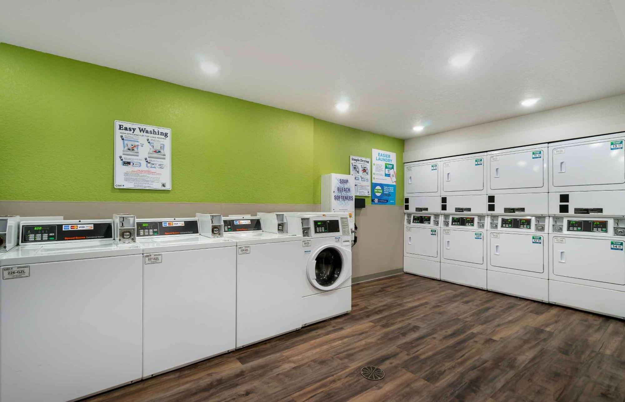 Extended Stay America Select Suites - Tampa - Brandon - East Heartland 外观 照片
