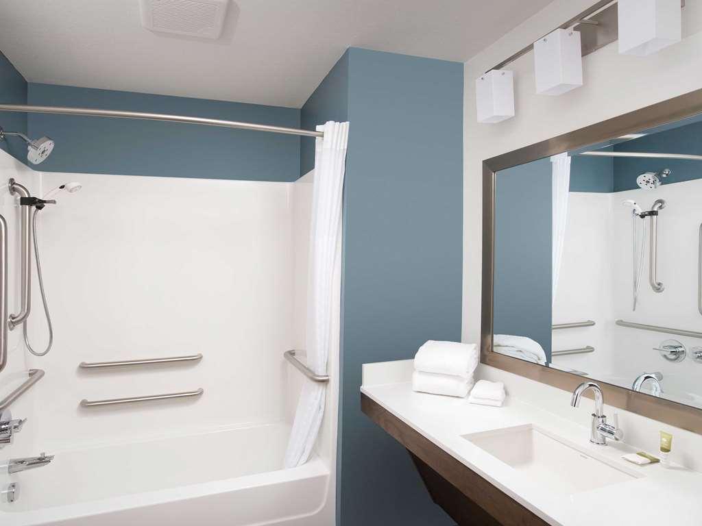 Extended Stay America Select Suites - Tampa - Brandon - East Heartland 客房 照片